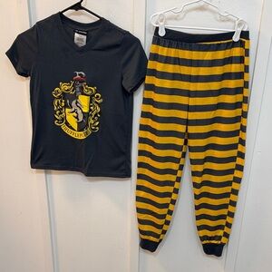 Harry Potter Hufflepuff Kids Pajamas Set - Black and Yellow